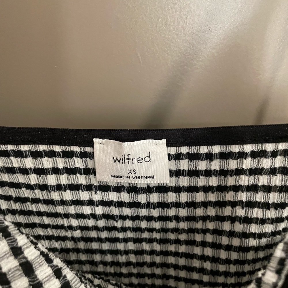 Aritzia jazz dress - Picture 2 of 2